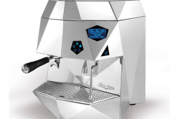 13 - Theresia-Front4_L